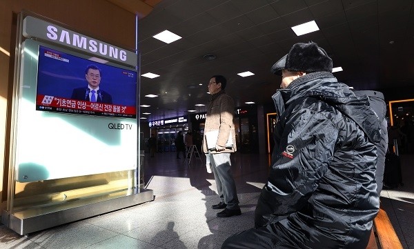 기초연금 20만→ 25만원 인상…30만원 인상도 추진. (newsis)