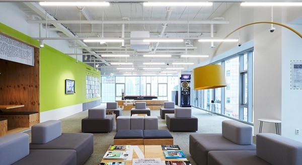 현대카드가 2017년 문을 연 스타트업 액셀러레이팅 공간인 ‘핀베타(Finβ)’의 이벤트홀 전경.