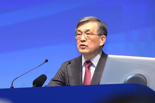 권오현 삼성전자 대표이사 회장이 23일 열린 삼성전자 주주총회에서 인사말을 하고 있다.(사진=newsis)