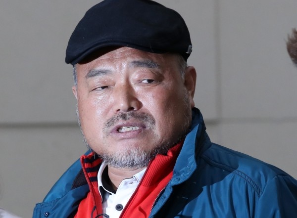 성추행 의혹에 휩싸인 가수 김흥국씨에 대해 경찰의 증거를 발견 못했다며 무혐의로 검찰에 송치했다.(사진=newsis)